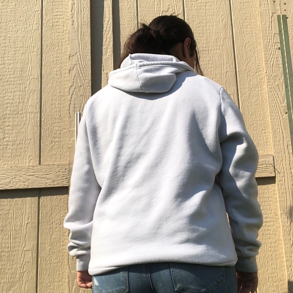 White Hoodie With Red Roses - Picture 6 of 6